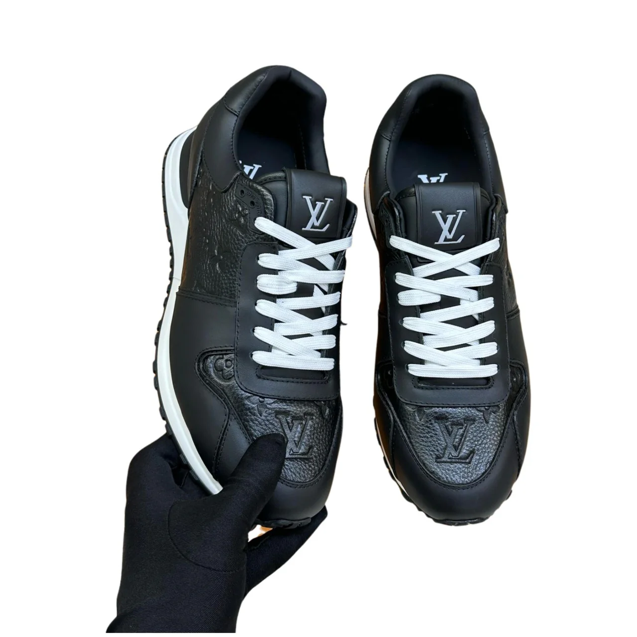 Sneaker 1 - Image 3