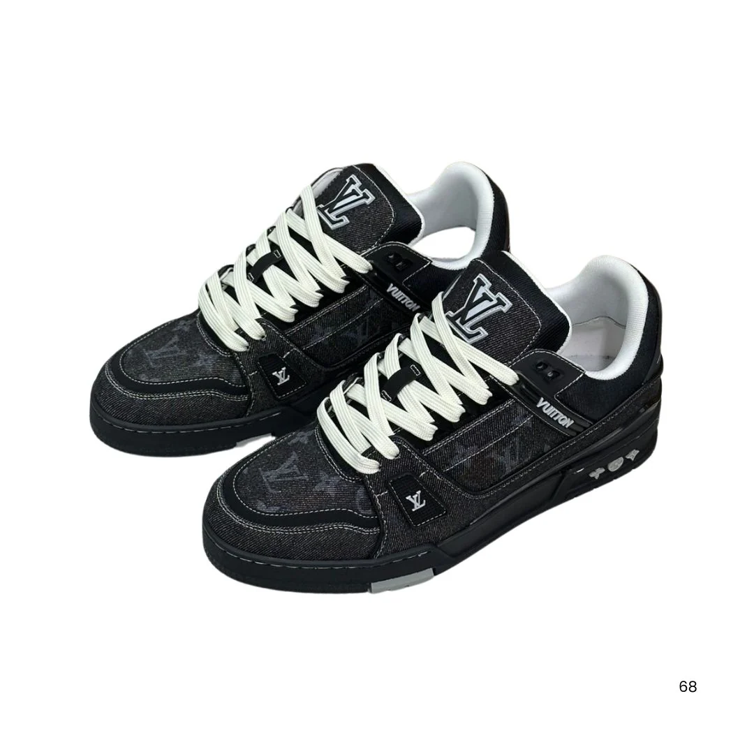 Sneaker 56