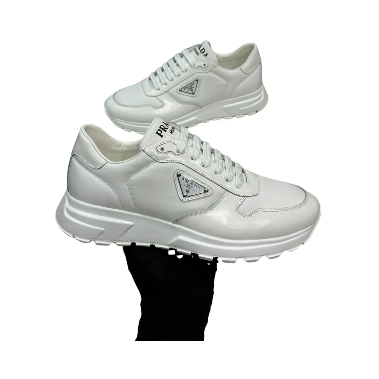 Sneaker 82 - Image 2